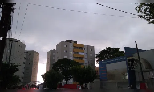 Vendaval deixa mais de 20 mil imóveis sem energia em Apucarana e região