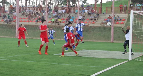 A Copa o Esporte de Futebol Suíço tem a presença de 28 agremiações - Foto: www.oesporte.com.br