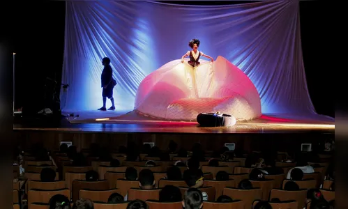 Peça “Contos do Mar” lota Cine Teatro Fênix