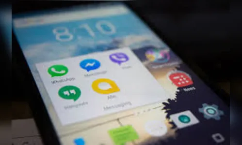 PF abre inquérito para investigar fake news envolvendo candidatos