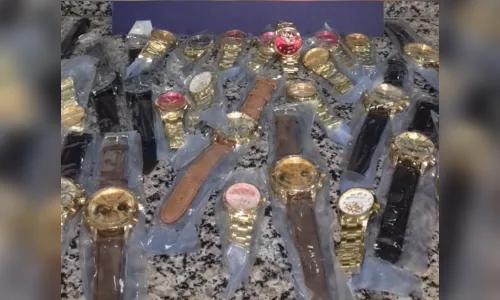 
							PRF apreende mais de 8 mil relógios e 285 quilos de agrotóxicos 
						
						