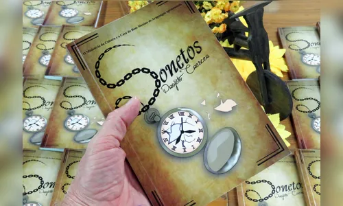 Projeto Crescer lança livro com Sonetos escritos pelos alunos