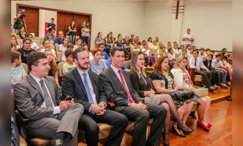 
							Alunos fazem júri simulado     no fórum de Apucarana
						
						