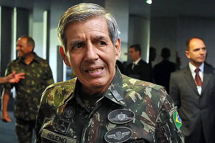 General Heleno defende uso de atiradores de elite contra criminosos. Foto: Agência Brasil