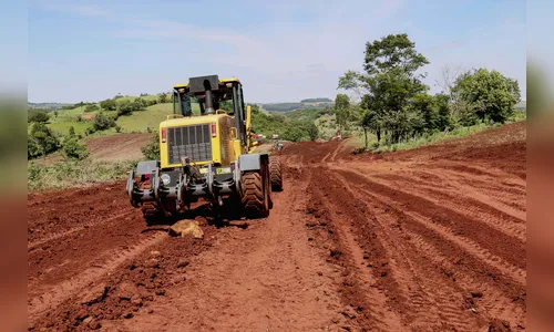 Operadores de máquinas participam de curso de readequação de estradas