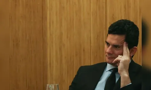 Bolsonaro diz que Moro fica o quanto desejar na Justiça