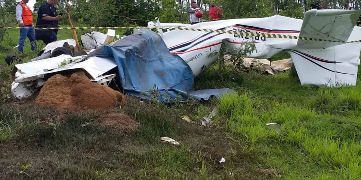 Três crianças e 2 adultos morrem em queda de avião em Patos de Minas - Foto: Reprodução/ Agência Brasil