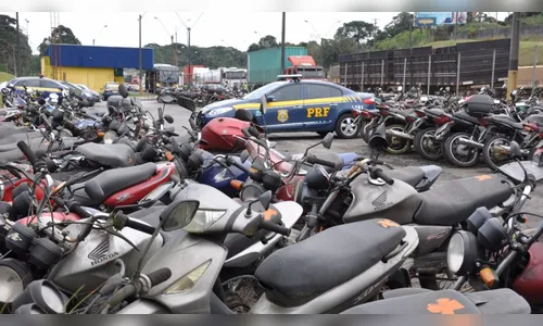 PRF suspende leilão de veículos no Paraná