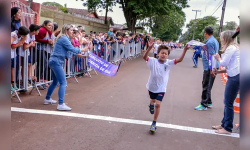 Corrida de rua mobiliza mais de 600 crianças