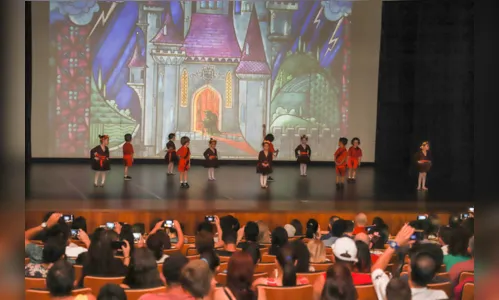 
							Alunos fazem apresentações de dança baseadas em clássicos do cinema
						
						