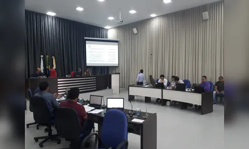 Projeto para instalação de guarda-volumes em agências bancárias é aprovado pela Câmara  