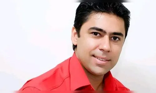 Ex-prefeito é assassinado pelo pai após ser confundido com assaltante