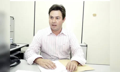 
							Marcelo Machado, Lucas Leugi, Rodolfo Motta e Adan Lenharo vão disputar a Prefeitura de Apucarana em 2020
						
						