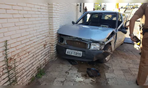 
							Acidente entre carros deixa dois feridos em Ivaiporã
						
						