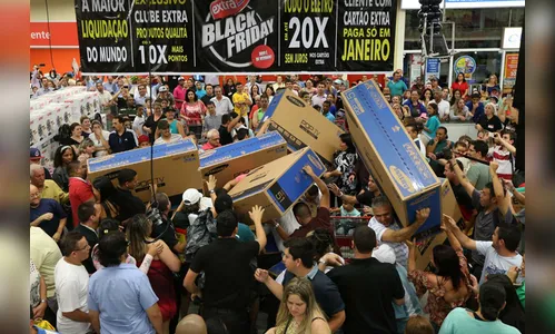 Sivana e Câmara da Mulher promovem 1ª Black Friday de Apucarana