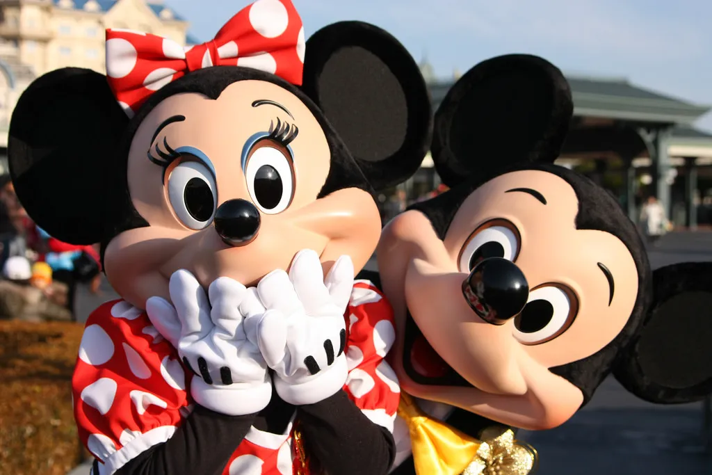 Mickey e Minnie Mouse chegam aos 90 anos como ícones da cultura popular