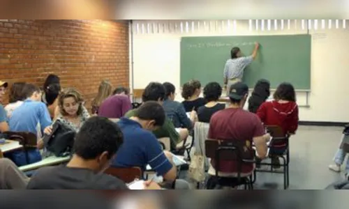 Termina hoje prazo para renovar contratos do Fies