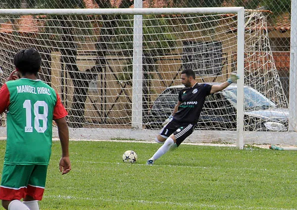 O goleiro Mário, do Pirapó Esporte Clube/Multividros/Ubatuba, tem presença garantida em Novo Itacolomi - Foto: www.oesporte.com.br