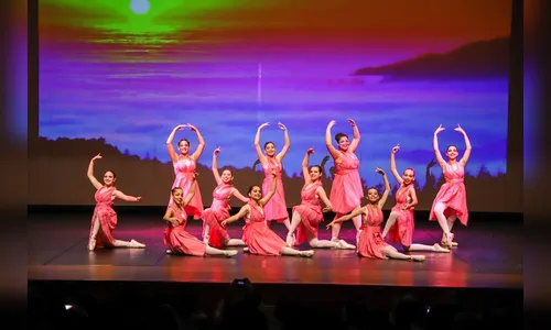 Apresentações da Escola Municipal de Dança lotam Cine Teatro Fênix