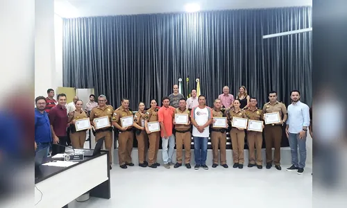 Patrulha Escolar de Apucarana recebe Moção de Aplausos na Câmara de Vereadores