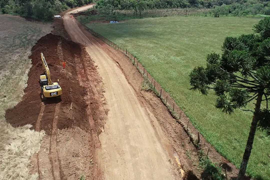 Paraná investe R$ 463,5 milhões em obras de pavimentação
