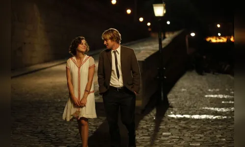 Meia Noite em Paris