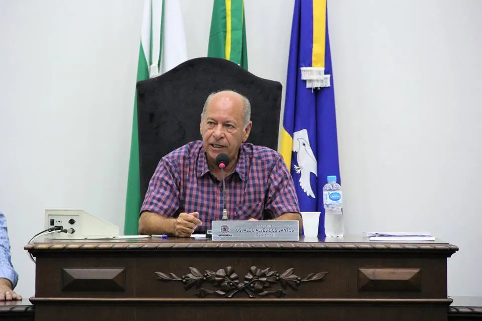 Vereador Osvaldinho é reeleito presidente da Câmara de Arapongas