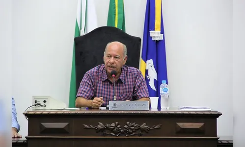 Vereador Osvaldinho é reeleito presidente da Câmara de Arapongas