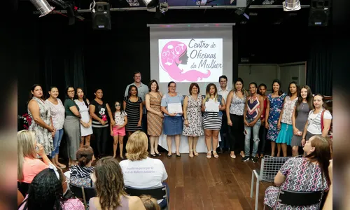 Secretaria da Mulher entrega certificados a 160 formandas