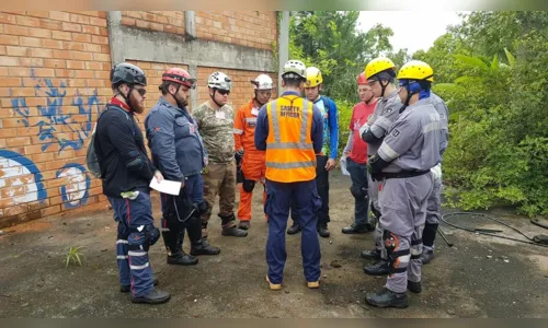 
							Socorristas do Samu de Arapongas passam por capacitação com equipe de resgate do Texas
						
						