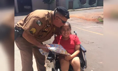 
							Policiais Militares entregam brinquedos à crianças carentes de Arapongas
						
						