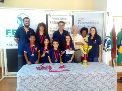 Enxadristas araponguenses conquistam ouro no Torneio Hercílio Ermel