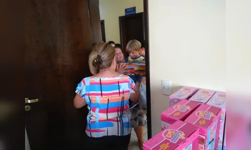 
							Grupo Pinga Fogo entrega milhares de presentes de Natal a crianças de Apucarana e Maringá
						
						