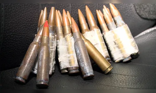 Assalto a carro-forte deixa um morto e um ferido em supermercado de SP