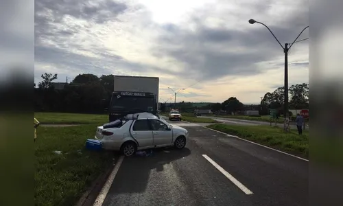 Acidente mata motorista e fere passageira