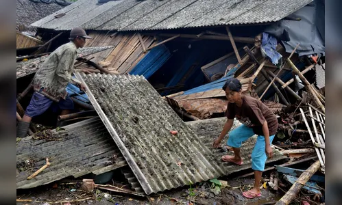 Passa de 400 número de mortos em tsunami na Indonesia