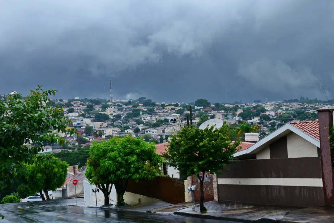 Simepar prevê chuva para noite desta sexta em Apucarana e região