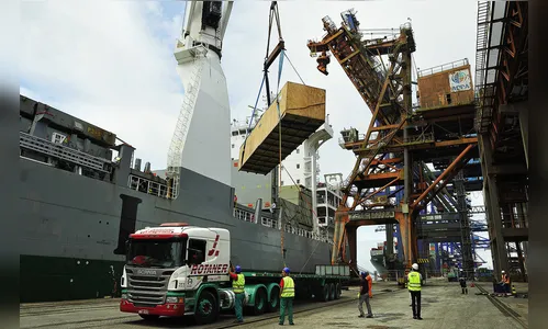 Porto de Paranaguá supera 52 milhões de toneladas movimentadas