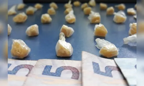 Traficante é preso com mais de 50 pedras de crack em Arapongas
