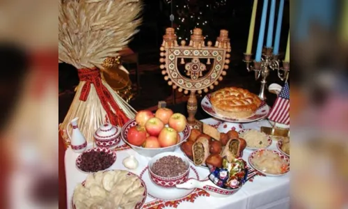 
							Ortodoxos ucranianos comemoram o Natal; decreto dá independência em relação à igreja da Rússia
						
						