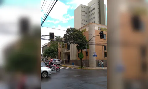 
							Chuva deixa parte de Apucarana sem energia elétrica e semáforos são afetados
						
						