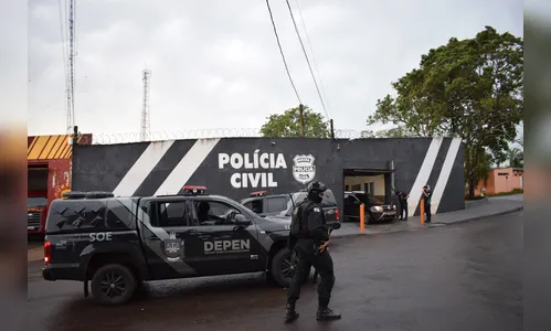 SOE e Polícia Civil realizam bate grade na Cadeia Publica de Ivaiporã