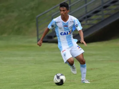 O lateral-esquerdo Felipe Camillo, do Londrina, fez gol na rodada passada frente ao Elosport - Foto: site do Londrina EC