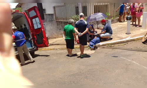 Acidente na tarde deste sábado em Apucarana deixa motociclista gravemente ferido 