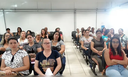 Cozinheiras aprovadas em concurso público são empossadas 