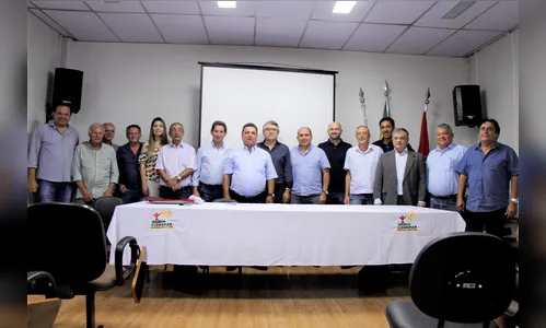 Prefeito de Arapongas, Sergio Onofre, toma posse como presidente da Amepar