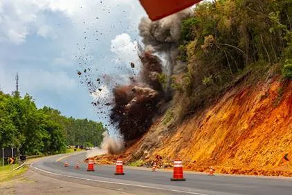 Detonação de rochas ocorrerá hoje no Contorno Sul  em Apucarana, às 14h (Foto: Divulgação)