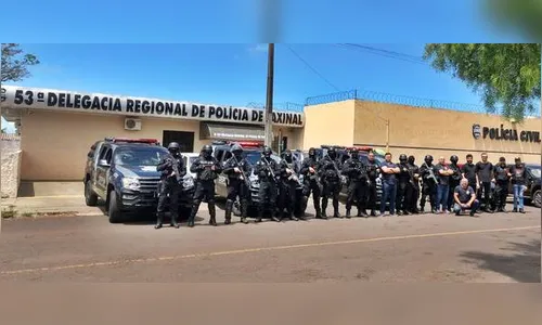 Polícia faz operação bate-grade após conversas de presos em redes sociais