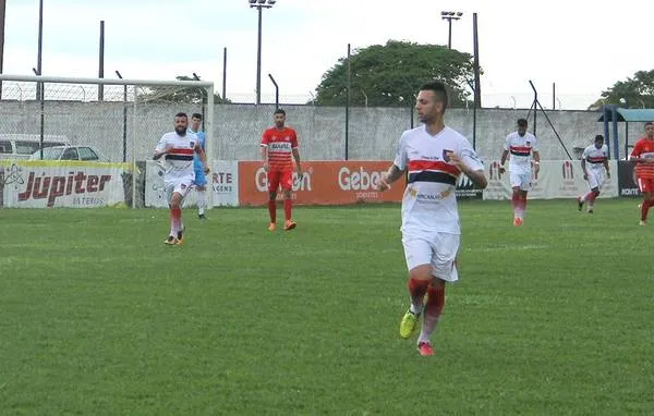 O atacante Diego Paulista vai retornar ao Apucarana Sports - Foto: www.oesporte.com.br