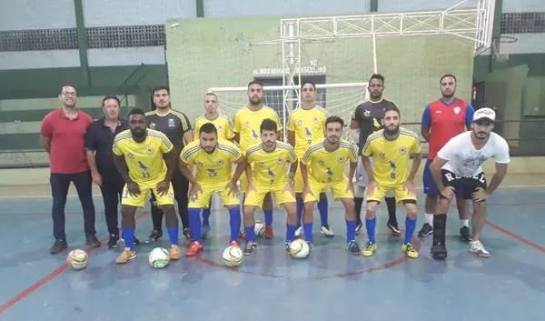 O time de futsal de Arapongas enfrenta o Cambé na abertura da "Bronze" - Foto: Divulgação